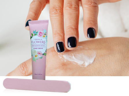 Présentation de notre nouveau coffret cadeau de crème pour les mains : Élégance florale